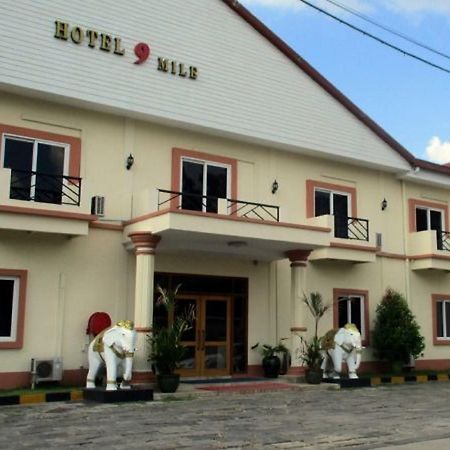 Hotel 9 Mile Yangon Extérieur photo