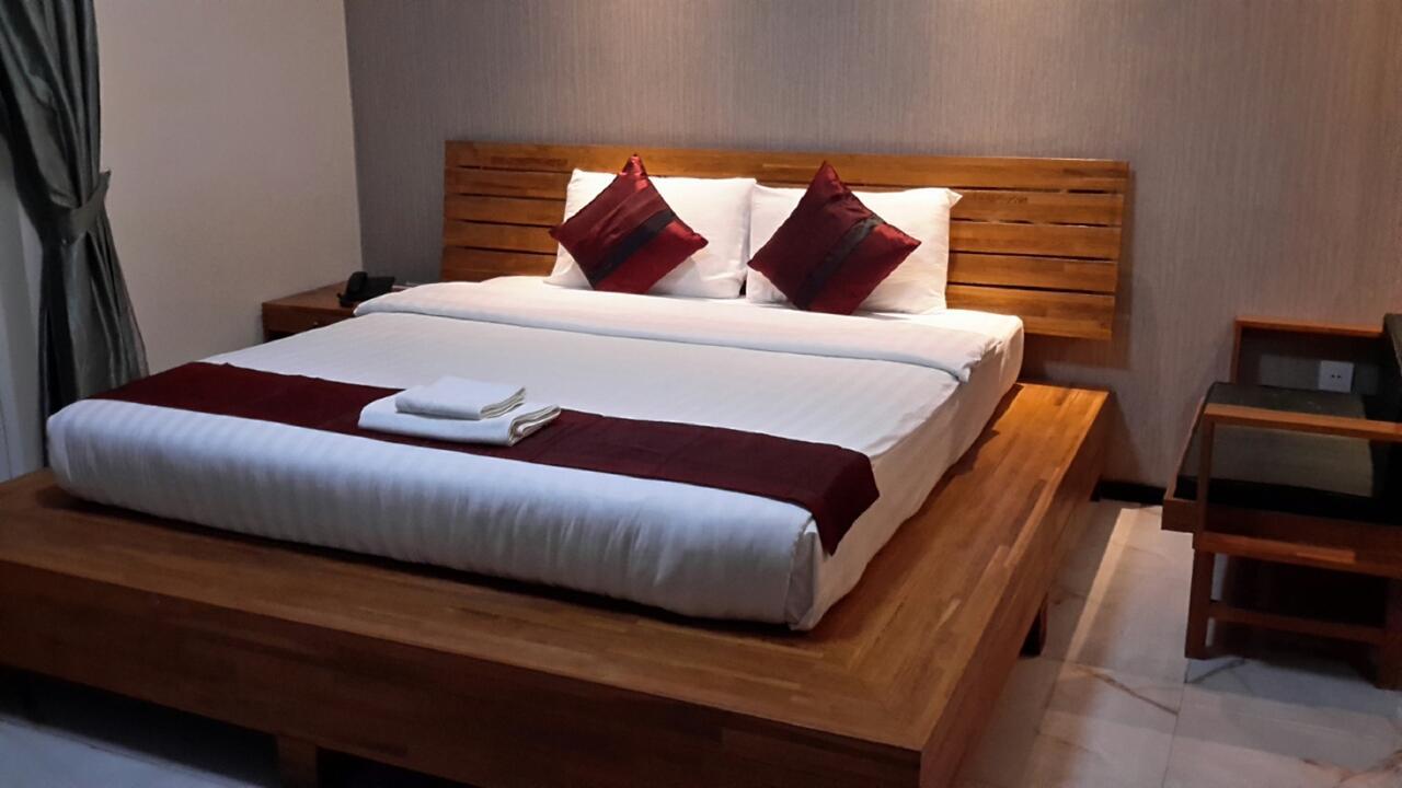 Hotel 9 Mile Yangon Extérieur photo