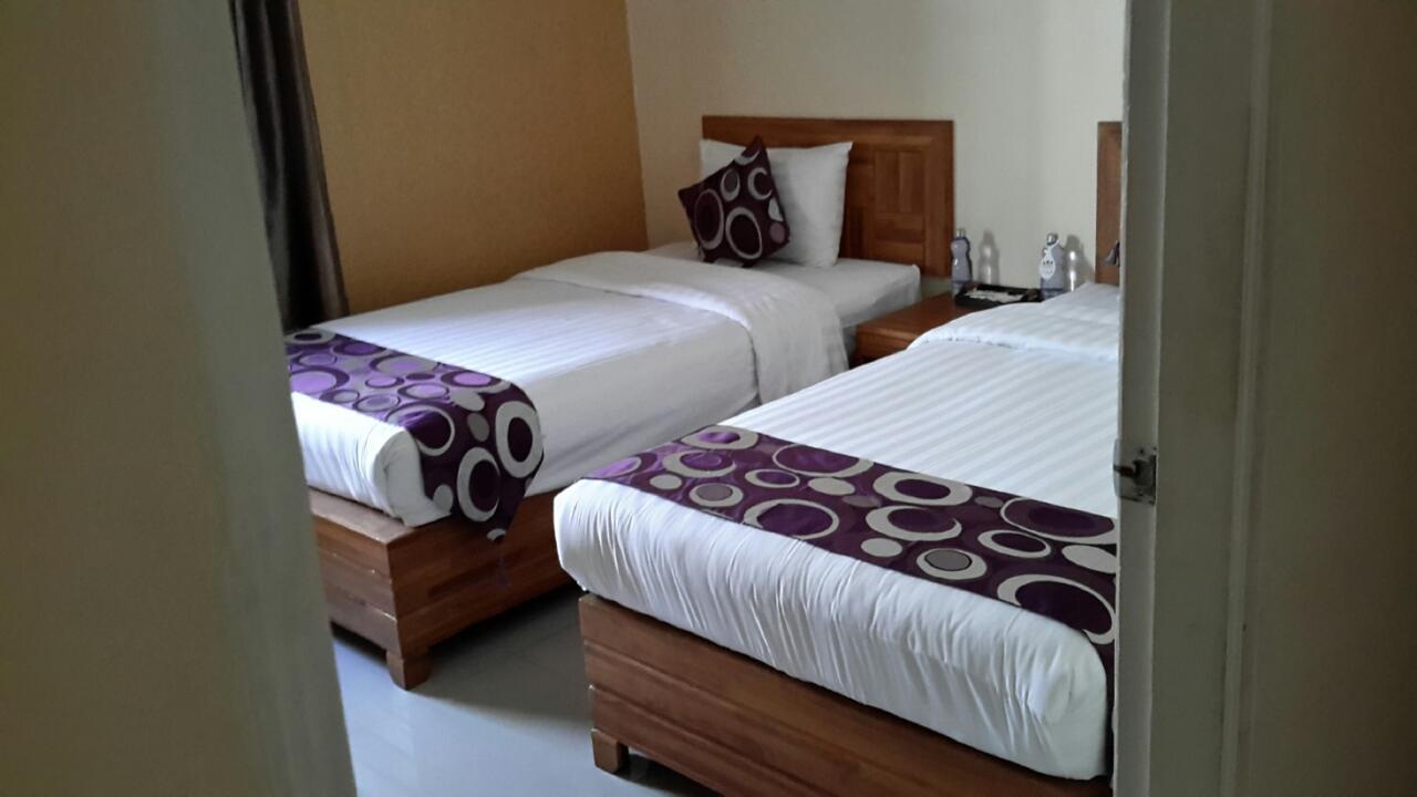 Hotel 9 Mile Yangon Extérieur photo