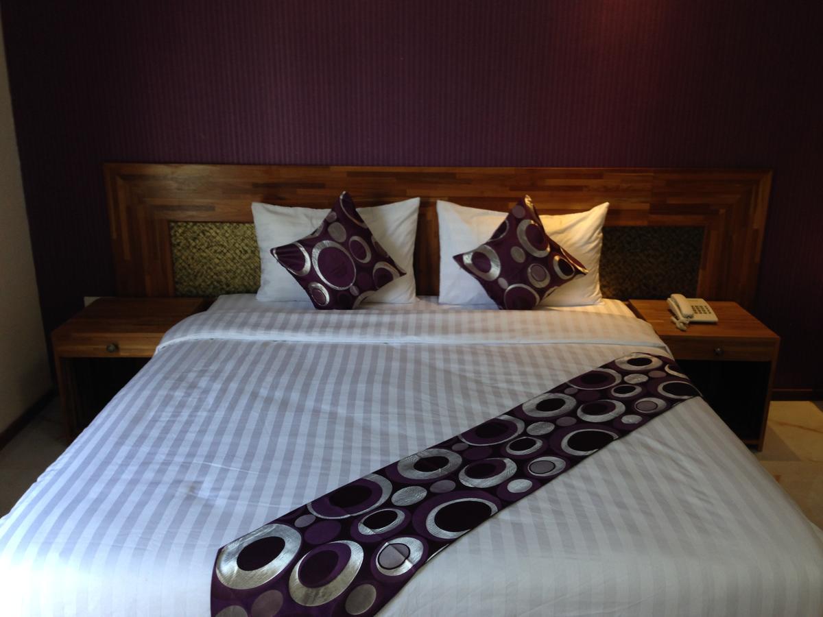 Hotel 9 Mile Yangon Extérieur photo