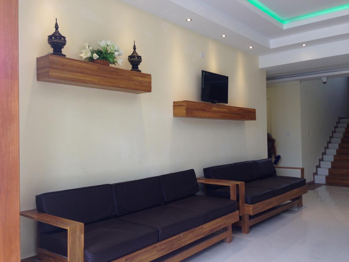 Hotel 9 Mile Yangon Extérieur photo