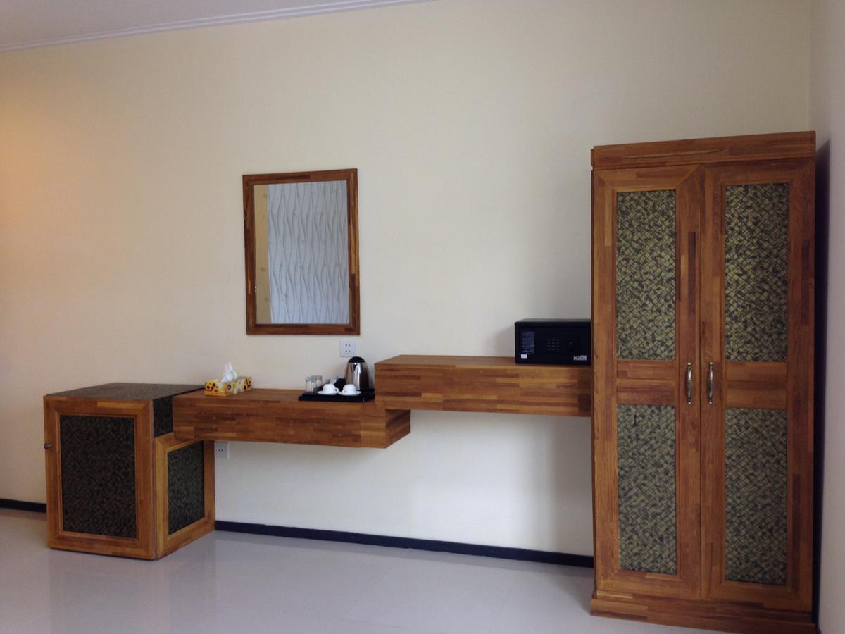 Hotel 9 Mile Yangon Extérieur photo